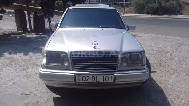 Mercedes E 200 1995, 415,385 km - 0.2 l - Bakı