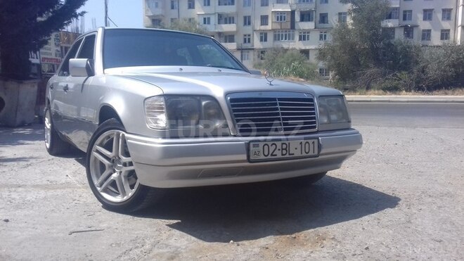 Mercedes E 200 1995, 415,385 km - 0.2 l - Bakı
