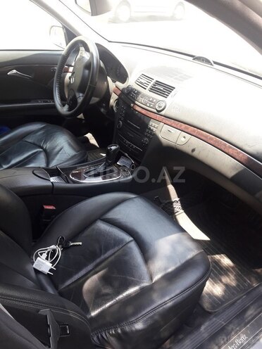 Mercedes E 220 2005, 230,000 km - 2.2 l - Bakı