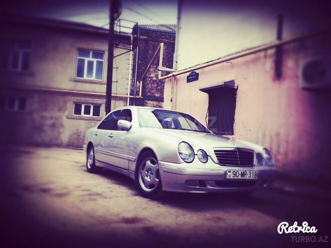 Mercedes E 220 2000, 415,000 km - 2.2 l - Bakı