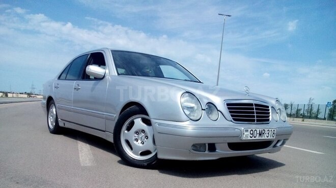 Mercedes E 220 2000, 415,000 km - 2.2 l - Bakı