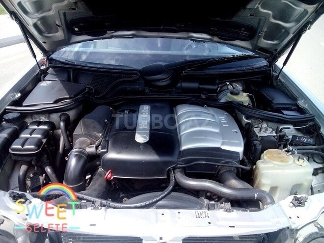 Mercedes E 220 2000, 415,000 km - 2.2 l - Bakı