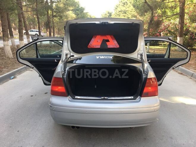 Volkswagen Bora 1999, 222,000 km - 2.3 l - Sumqayıt