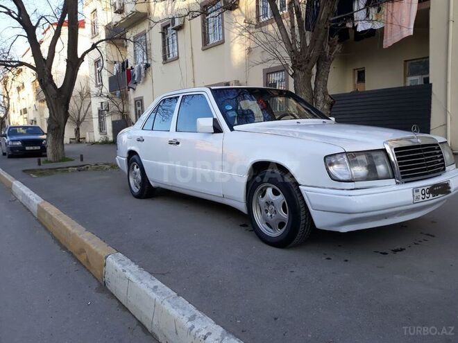 Mercedes E 230 1989, 277,000 km - 2.3 l - Bakı