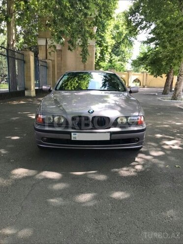 BMW 528 1999, 377,000 km - 2.8 l - Yevlax