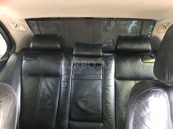 BMW 528 1999, 377,000 km - 2.8 l - Yevlax