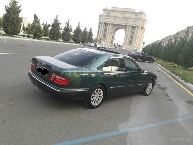 Mercedes E 240 2000, 197,300 km - 2.4 l - Gəncə