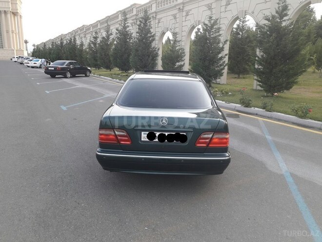 Mercedes E 240 2000, 197,300 km - 2.4 l - Gəncə