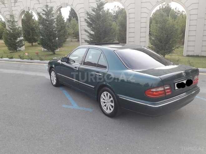 Mercedes E 240 2000, 197,300 km - 2.4 l - Gəncə