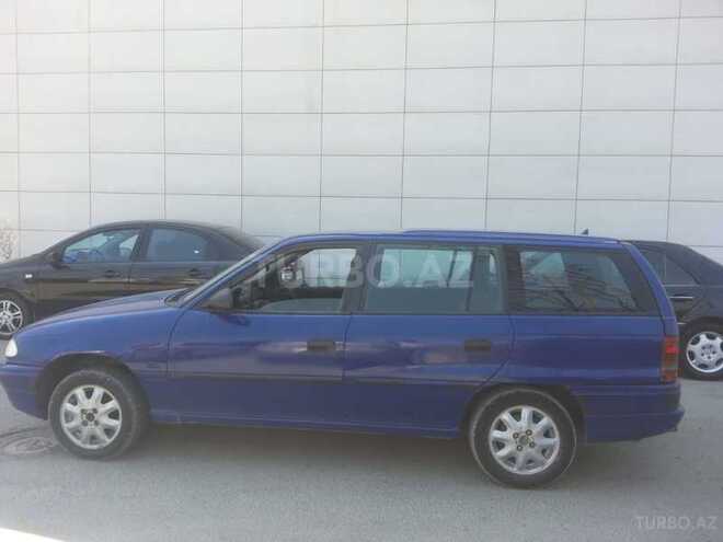 Opel Astra 1995, 355,000 km - 1.6 l - Bakı