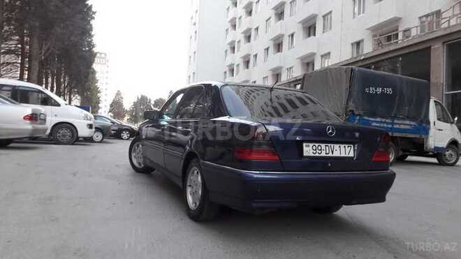 Mercedes C 200 2000, 205,000 km - 2.0 л - Bakı