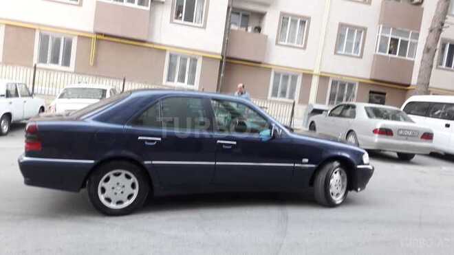 Mercedes C 200 2000, 205,000 km - 2.0 л - Bakı