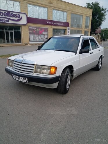 Mercedes 190 1990, 189 km - 2.0 л - Bərdə