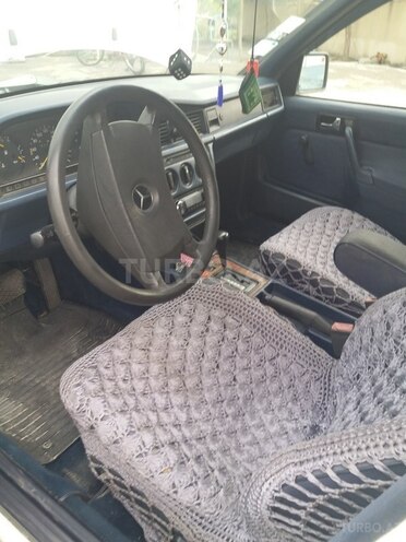 Mercedes 190 1990, 189 km - 2.0 л - Bərdə