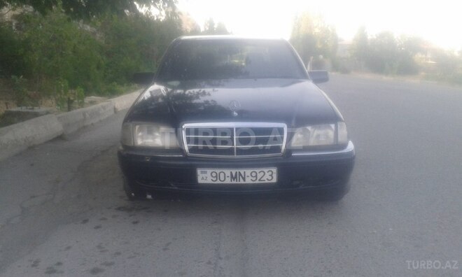Mercedes C 200 1995, 330,000 km - 2.0 l - Bakı