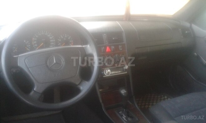 Mercedes C 200 1995, 330,000 km - 2.0 l - Bakı