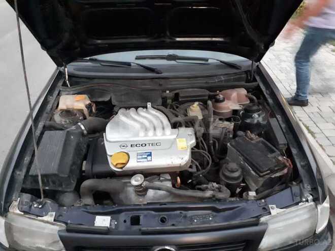 Opel Astra 1995, 380,000 km - 2.0 l - Bakı
