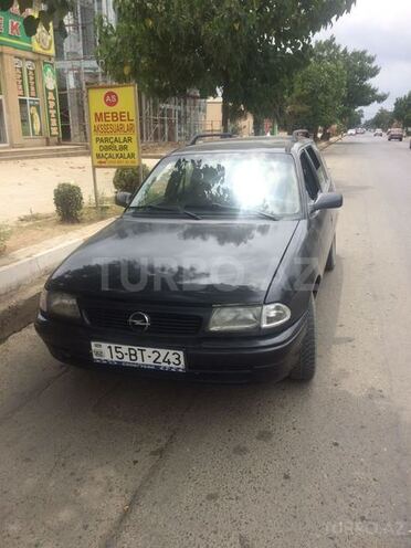 Opel Astra 1995, 380,000 km - 2.0 l - Bakı