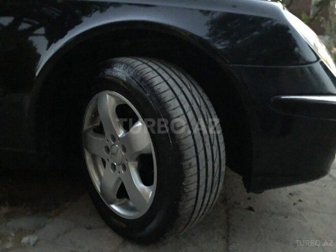 Mercedes E 320 2003, 190,000 km - 3.2 л - Bakı