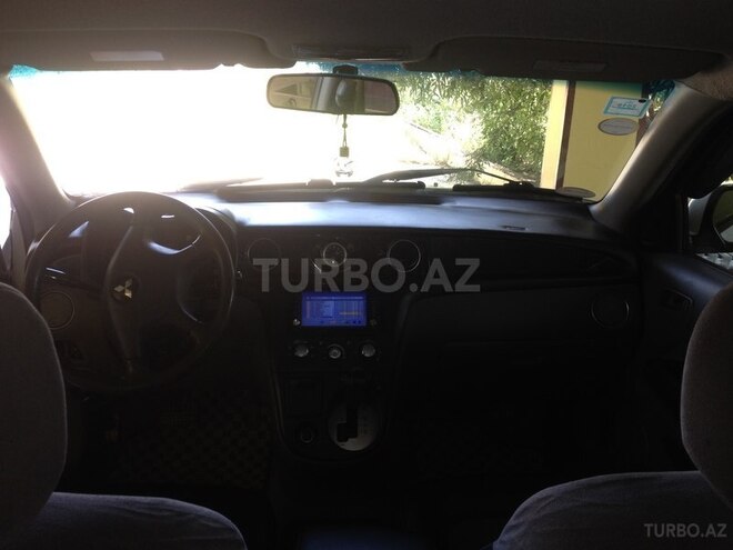 Mitsubishi Airtrek 2002, 167,980 km - 2.0 l - Saatlı