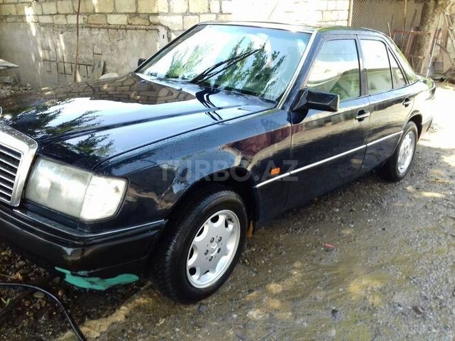 Mercedes E 250 1993, 548,081 km - 2.5 l - Şəmkir