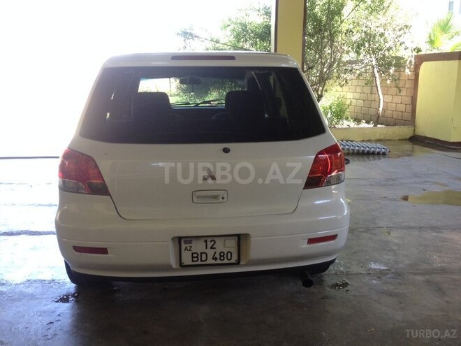 Mitsubishi Airtrek 2002, 167,980 km - 2.0 l - Saatlı