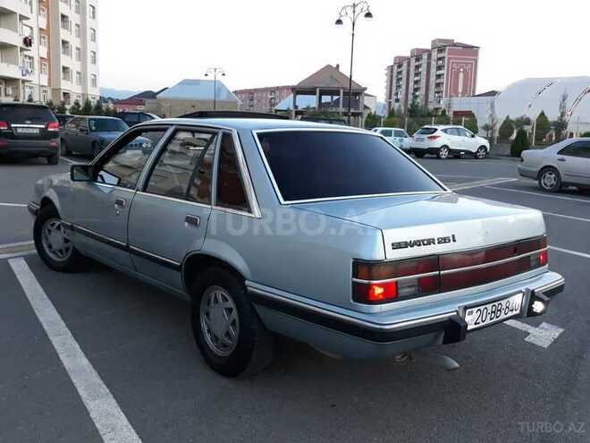 Opel  1986, 251,000 km - 2.5 l - Gəncə