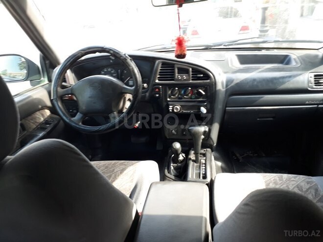 Nissan Pathfinder 1998, 236,589 km - 2.7 l - Bərdə