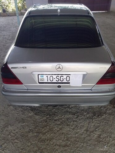 Mercedes C 180 1999, 288,600 km - 1.8 л - Salyan