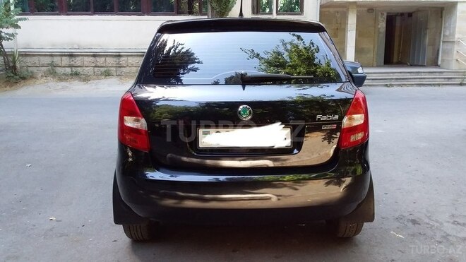 Skoda Fabia 2011, 127,000 km - 1.6 l - Bakı