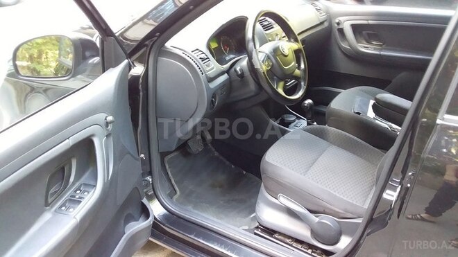 Skoda Fabia 2011, 127,000 km - 1.6 l - Bakı