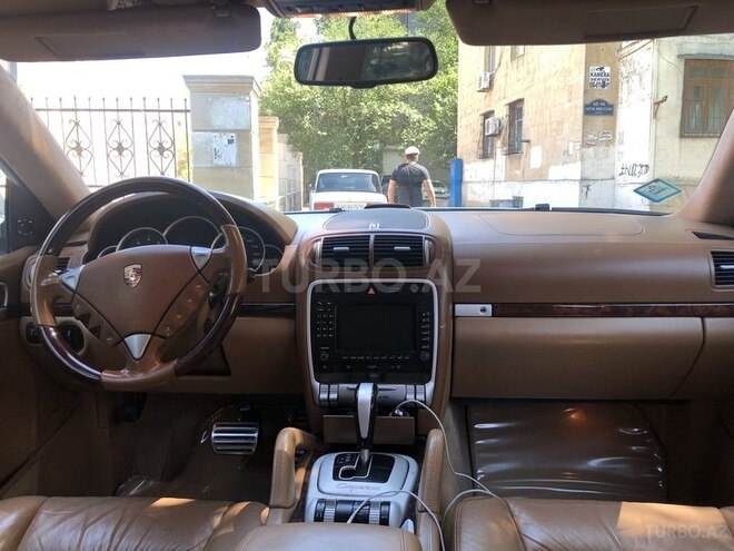 Porsche Cayenne Turbo 2005, 166,000 km - 4.5 l - Bakı