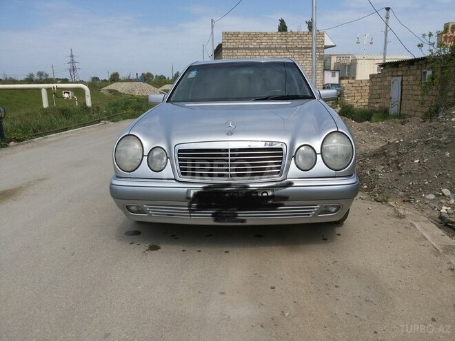 Mercedes E 230 1997, 31,500 km - 0.2 l - Quba