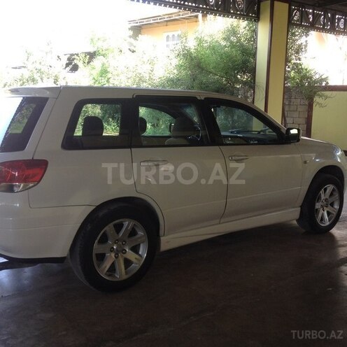 Mitsubishi Airtrek 2002, 167,980 km - 2.0 l - Saatlı