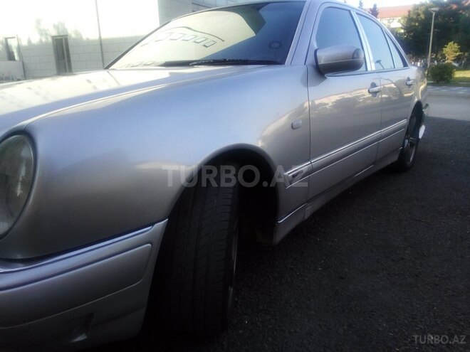 Mercedes E 230 1998, 388,000 km - 2.3 л - Sumqayıt