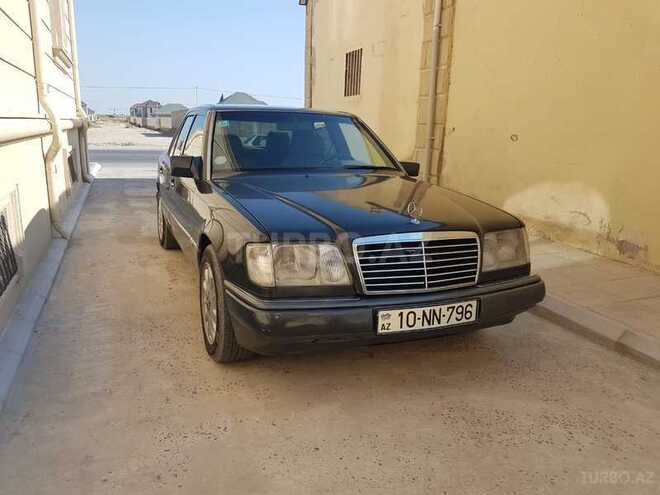 Mercedes E 220 1995, 363,000 km - 2.2 l - Bakı