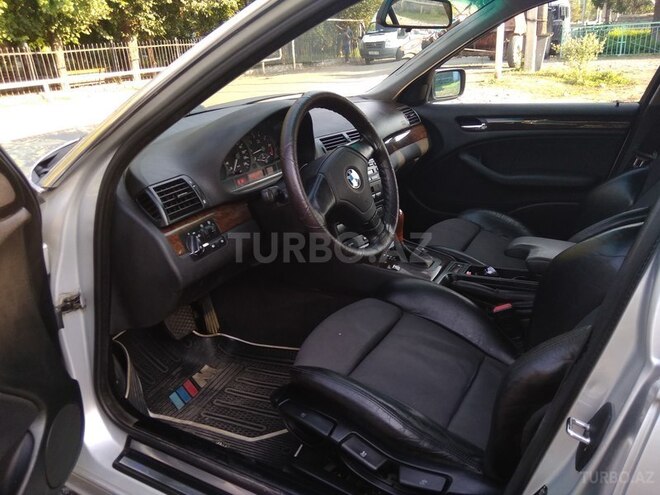 BMW 320 1999, 318,250 km - 2.0 l - Qax