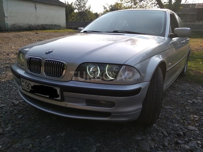 BMW 320 1999, 318,250 km - 2.0 l - Qax