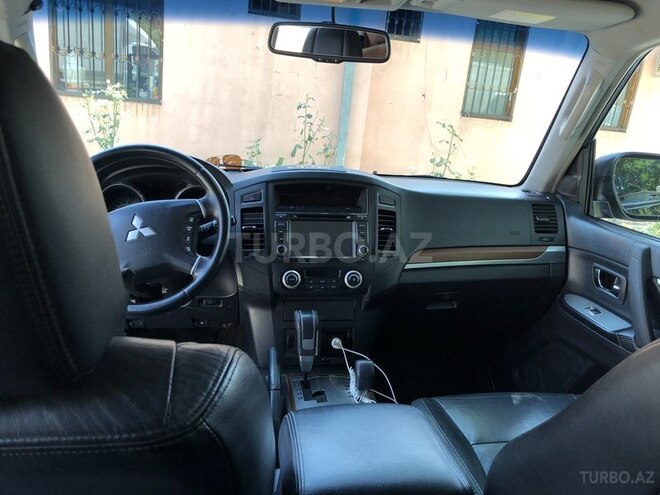 Mitsubishi Pajero 2007, 262,000 km - 3.0 l - Gəncə