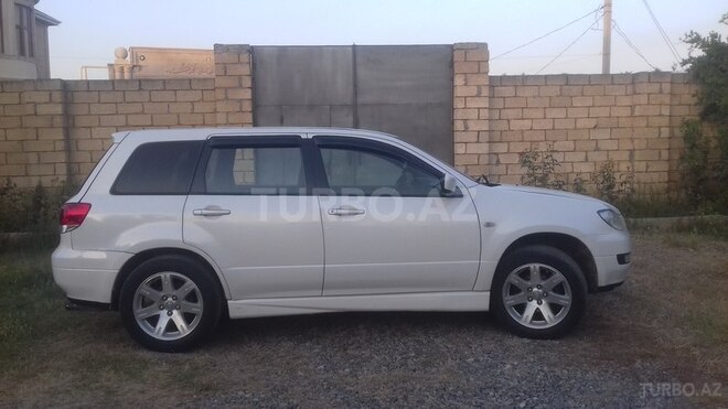 Mitsubishi Airtrek 2002, 168,032 km - 2.0 l - Saatlı