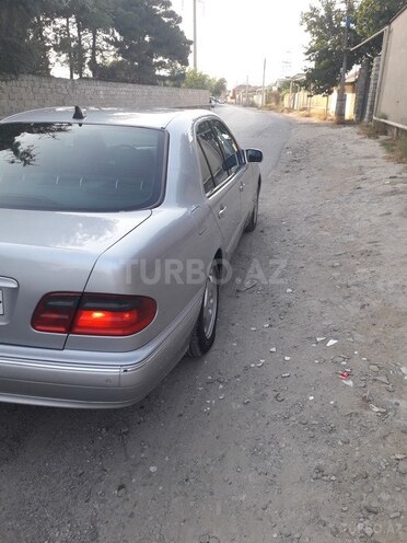 Mercedes E 270 2000, 325,987 km - 2.7 л - Bakı