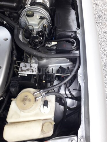 Mercedes E 270 2000, 325,987 km - 2.7 л - Bakı