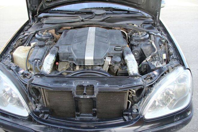 Mercedes S 320 1999, 240,000 km - 3.2 l - Quba