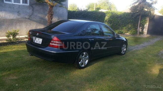 Mercedes C 250 2001, 218,000 km - 2.6 л - Zaqatala