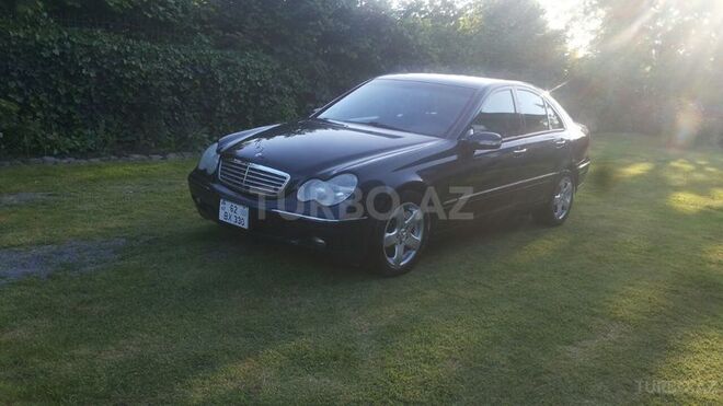 Mercedes C 250 2001, 218,000 km - 2.6 л - Zaqatala