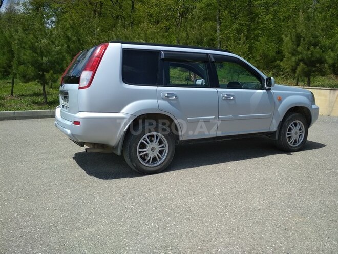 Nissan X-Trail 2003, 146,000 km - 2.0 l - Qusar