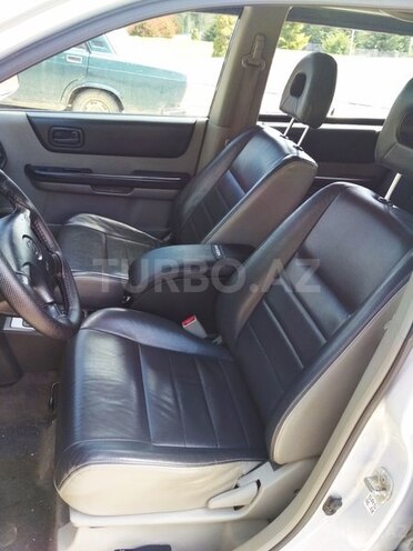 Nissan X-Trail 2003, 146,000 km - 2.0 l - Qusar
