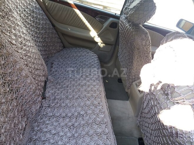 Mercedes E 240 1997, 213,000 km - 2.4 л - Bakı