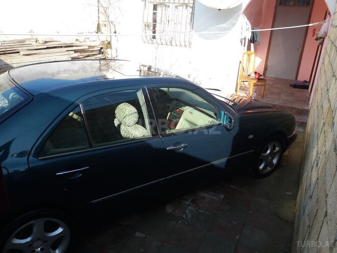 Mercedes E 240 1997, 213,000 km - 2.4 л - Bakı