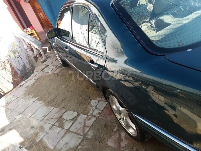 Mercedes E 240 1997, 213,000 km - 2.4 л - Bakı